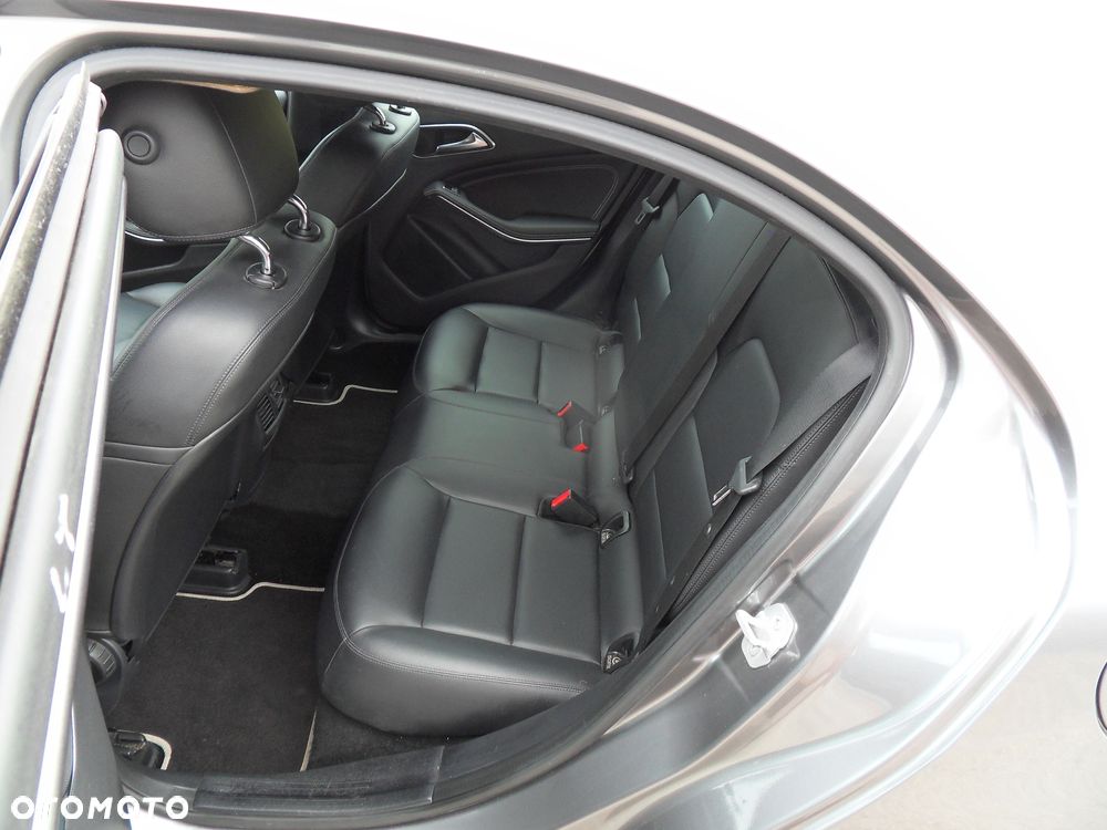 Mercedes-Benz Klasa A 200 CDI (BlueEFFICIENCY) 7G-DCT AMG Sport - 10
