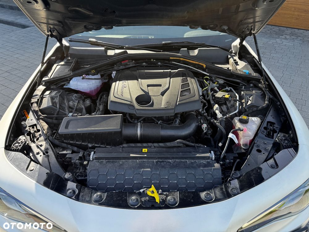 Alfa Romeo Giulia 2.0 Turbo B-Tech Edition - 14