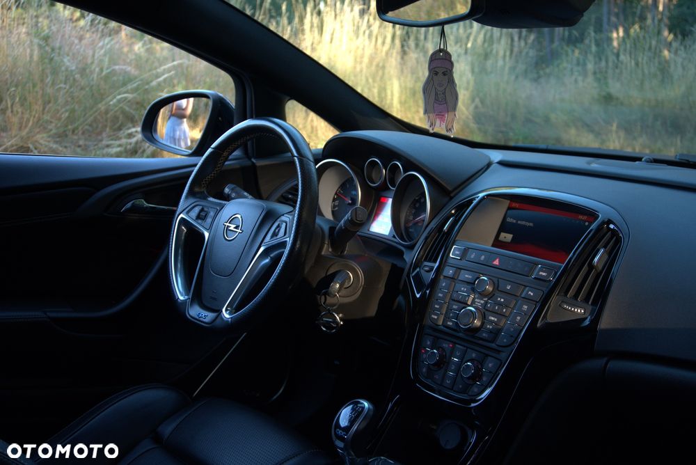 Opel Astra OPC - 12