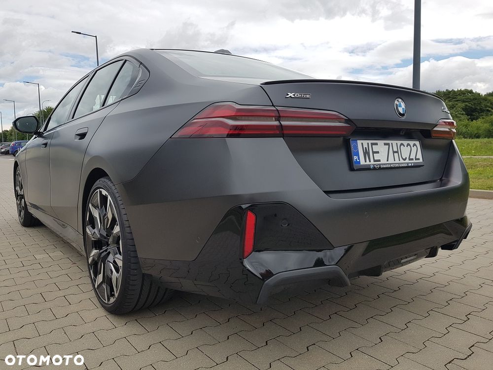BMW Seria 5 540d xDrive mHEV M Sport - 16