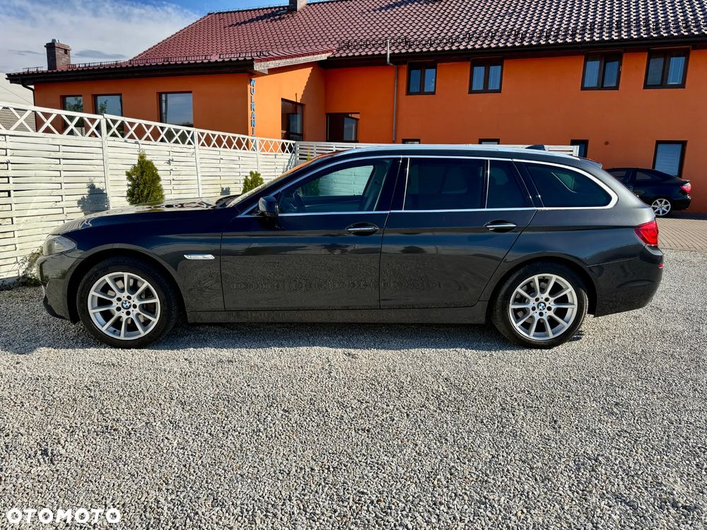 BMW Seria 5 525d - 27