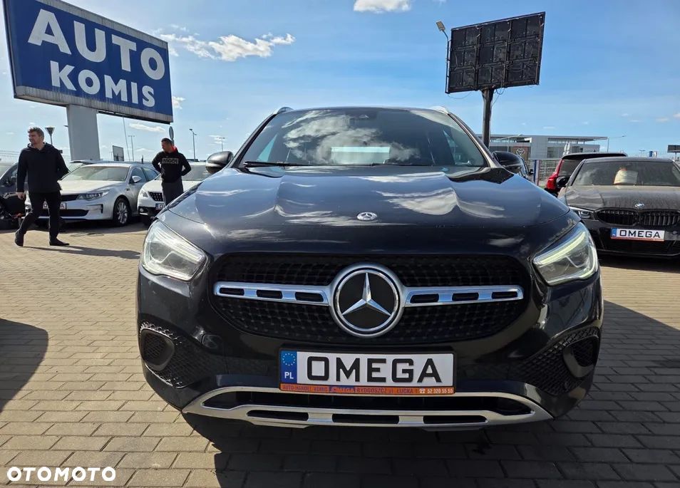 Mercedes-Benz GLA 200 d 8G-DCT - 2