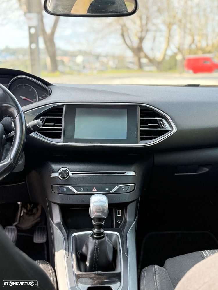 Peugeot 308 1.6 e-HDi Allure J17 - 9