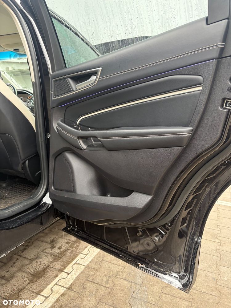 Ford Edge - 15
