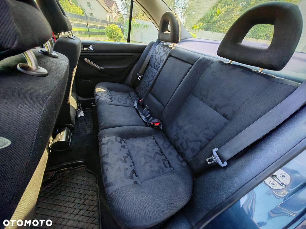 Volkswagen Bora 1.9 TDI - 11