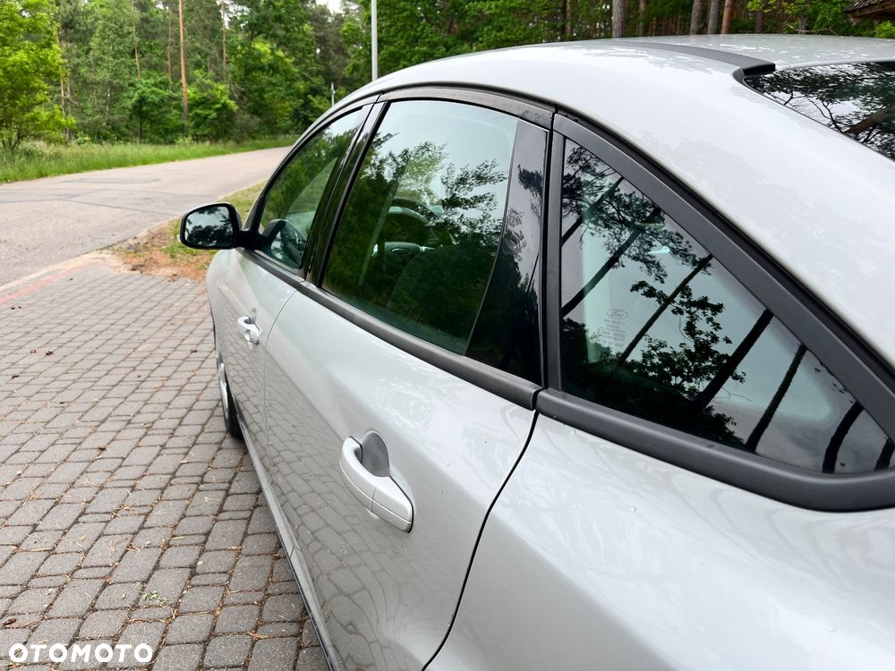 Ford Focus 1.6 Trend - 12