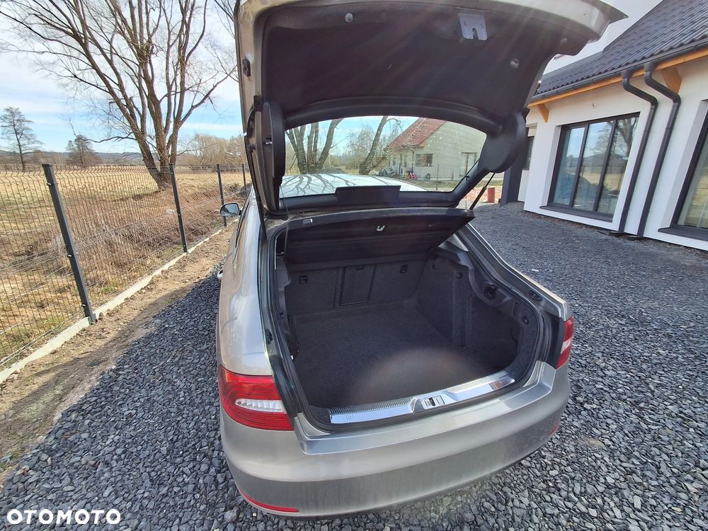 Skoda Superb 1.4 TSI Active - 5