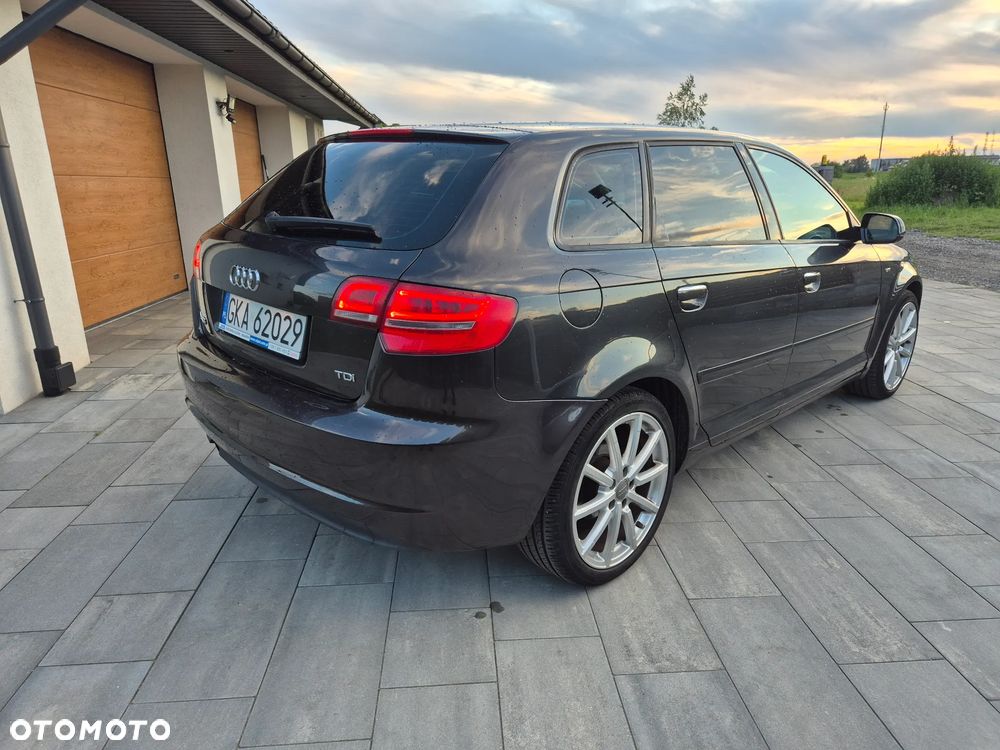 Audi A3 Sportback 2.0 TDI DPF Attraction - 5