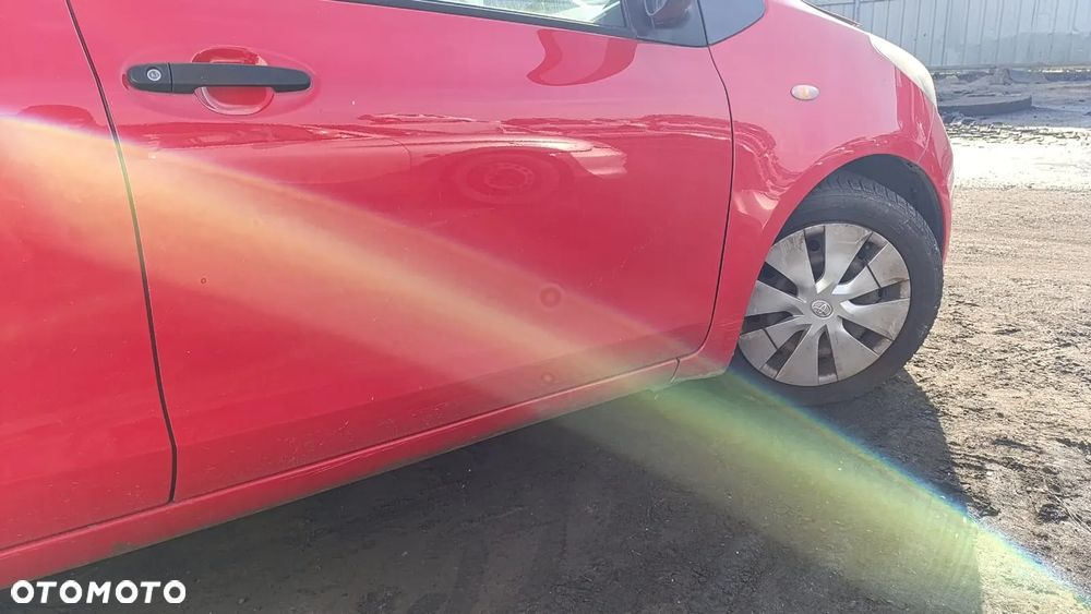 35532 toyota yaris II 1.3 1.3 87 km 2SZFE na części lakier 3P0 - 18
