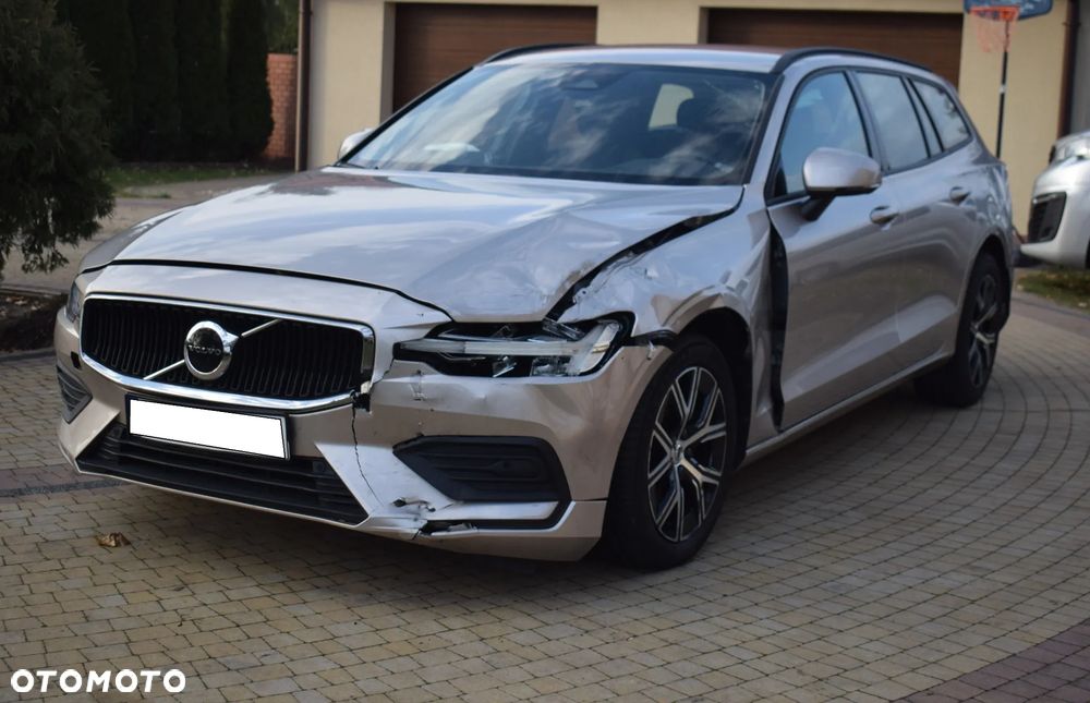Volvo V60 B3 B Essential - 3