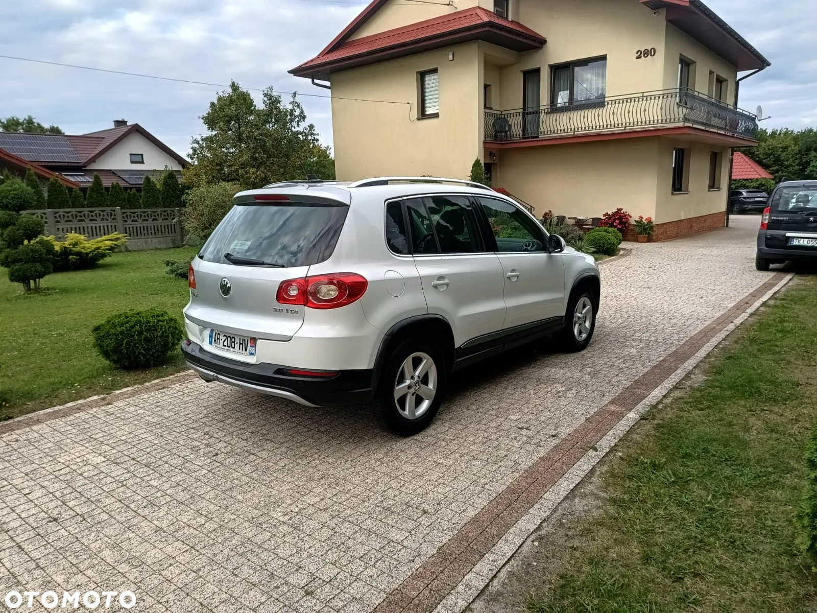 Volkswagen Tiguan 2.0 TDI 4Mot Perfectline R-Style DSG - 9