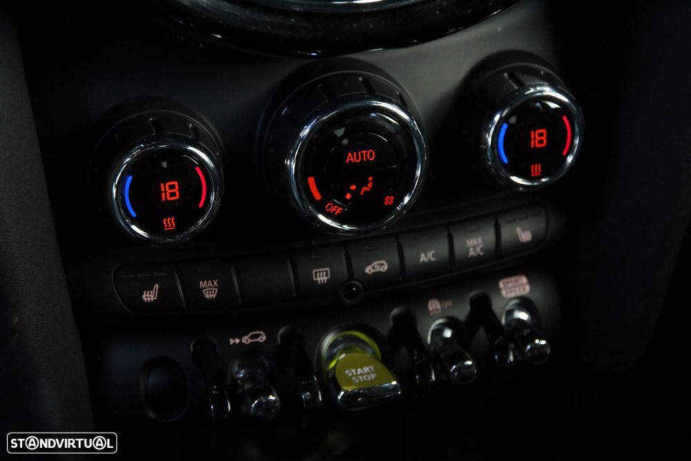 MINI 3 Portas Cooper SE Premium Essential - 17