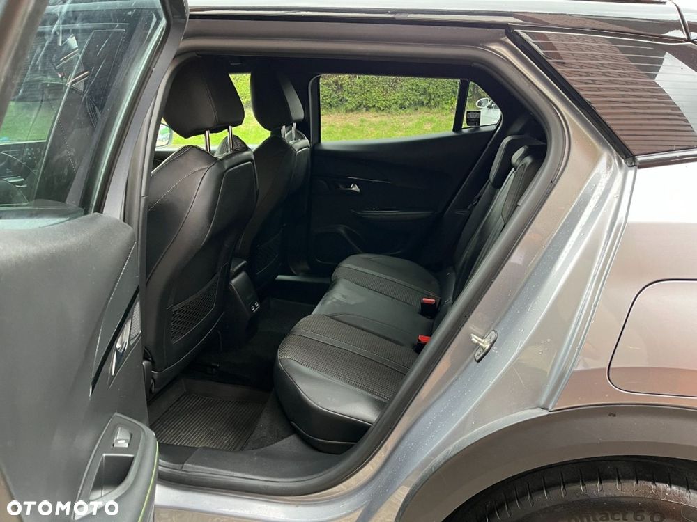Peugeot 2008 e-2008 GT - 27