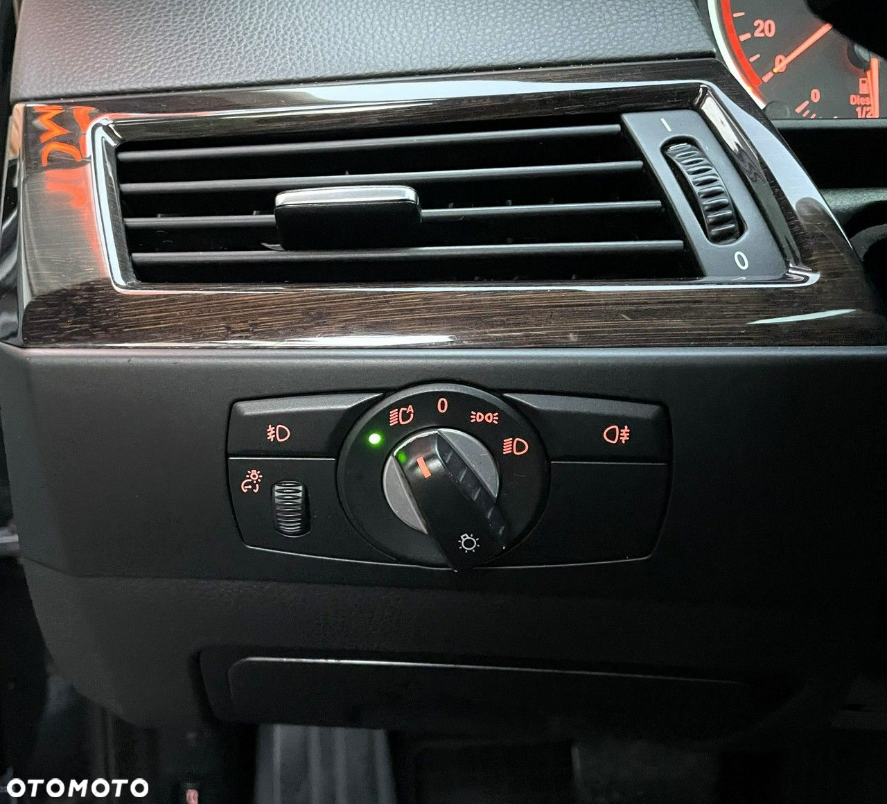 BMW Seria 5 520d Touring - 15
