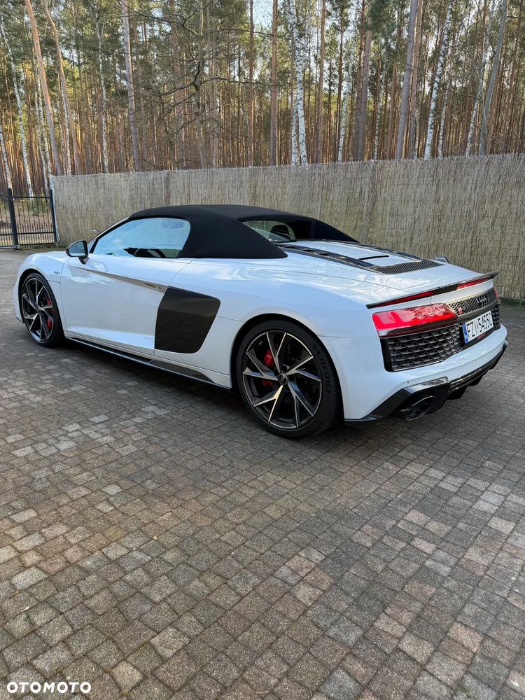 Audi R8 Spyder V10 Quattro Performance - 7