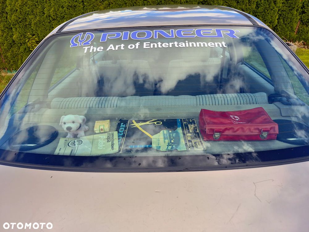 Volkswagen Passat 1.8 CL - 7