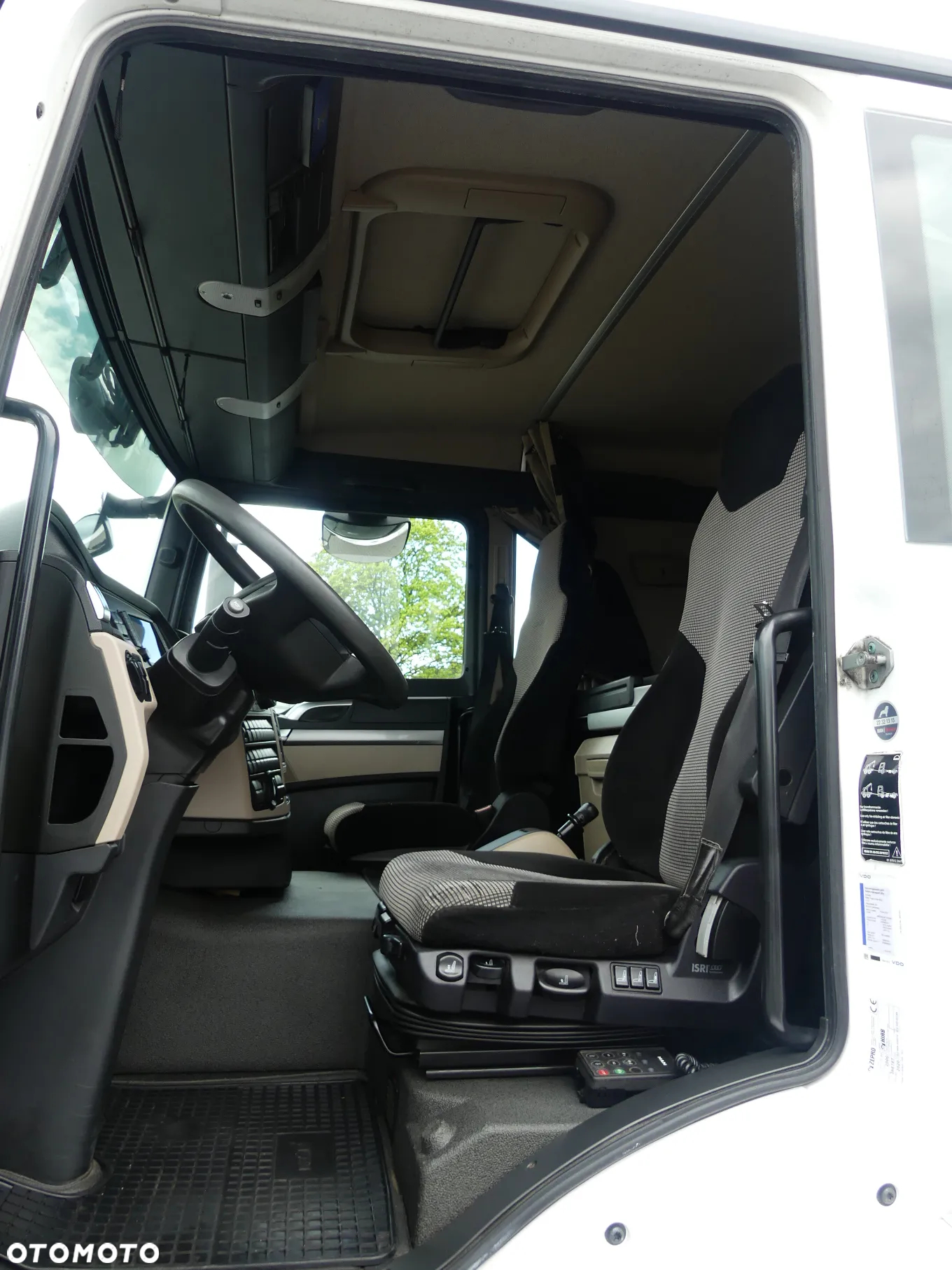 MAN TGM 18.290 / EURO 6 / KONTENER + WINDA / OTWIERANY BOK / - 24