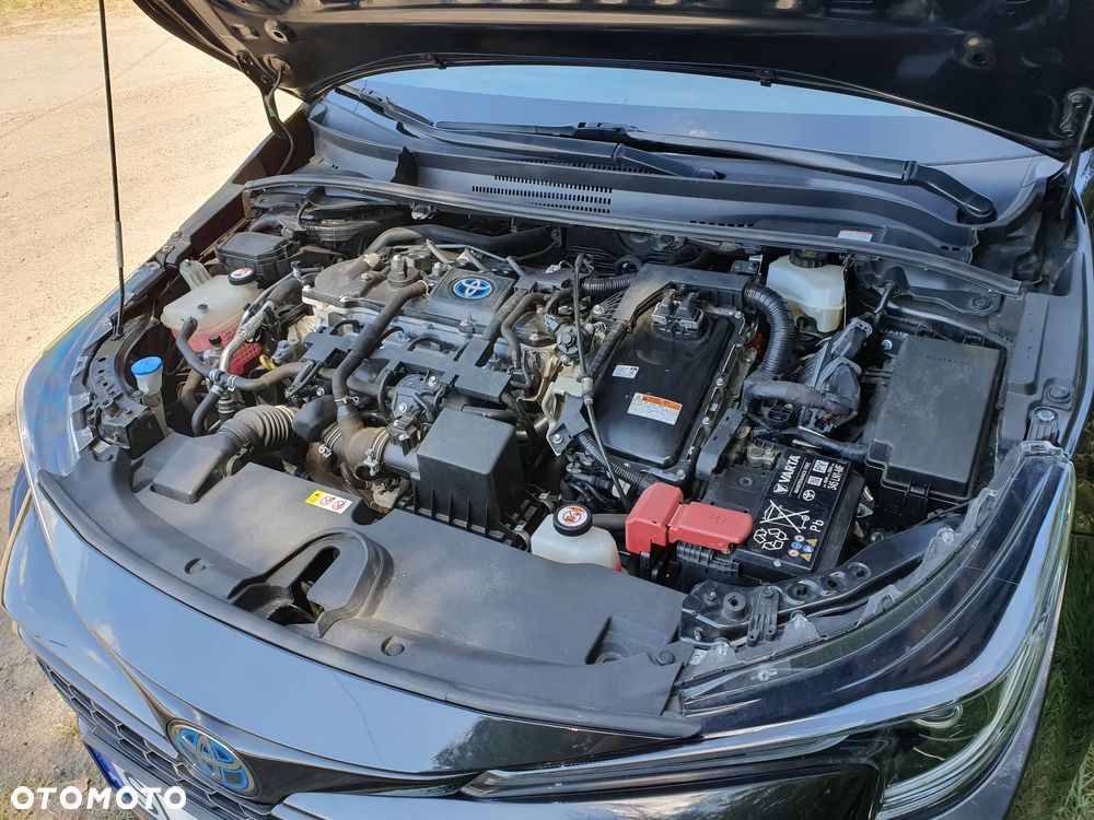 Toyota Corolla 1.8 Hybrid Comfort - 24