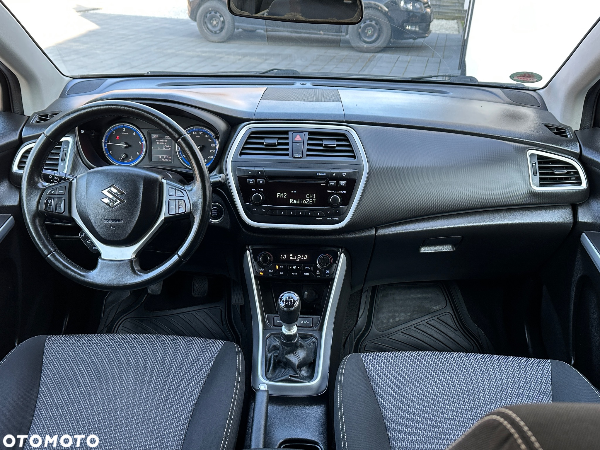 Suzuki SX4 S-Cross - 14