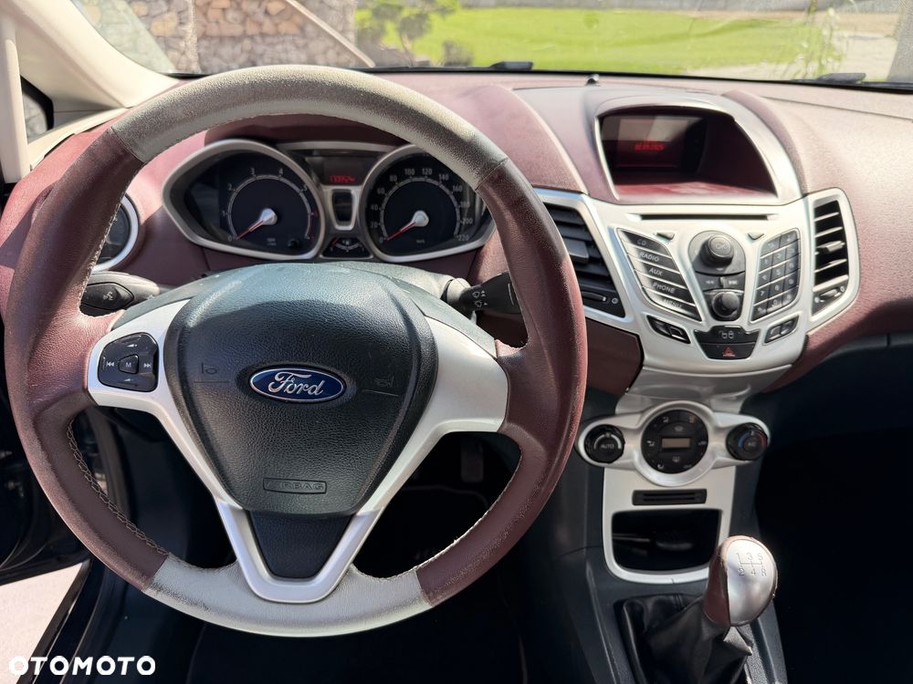 Ford Fiesta 1.4 Ghia - 18