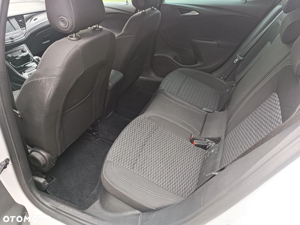 Opel Astra 1.4 T Dynamic - 12