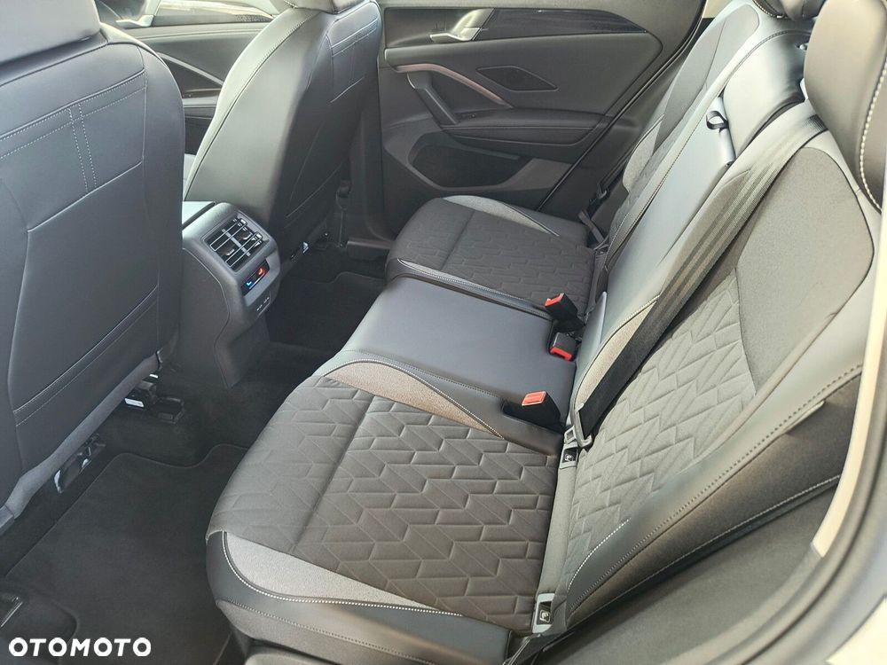 Volkswagen Tiguan - 15