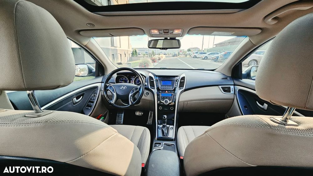 Hyundai i30 1.6 CRDI Automatik Style - 10