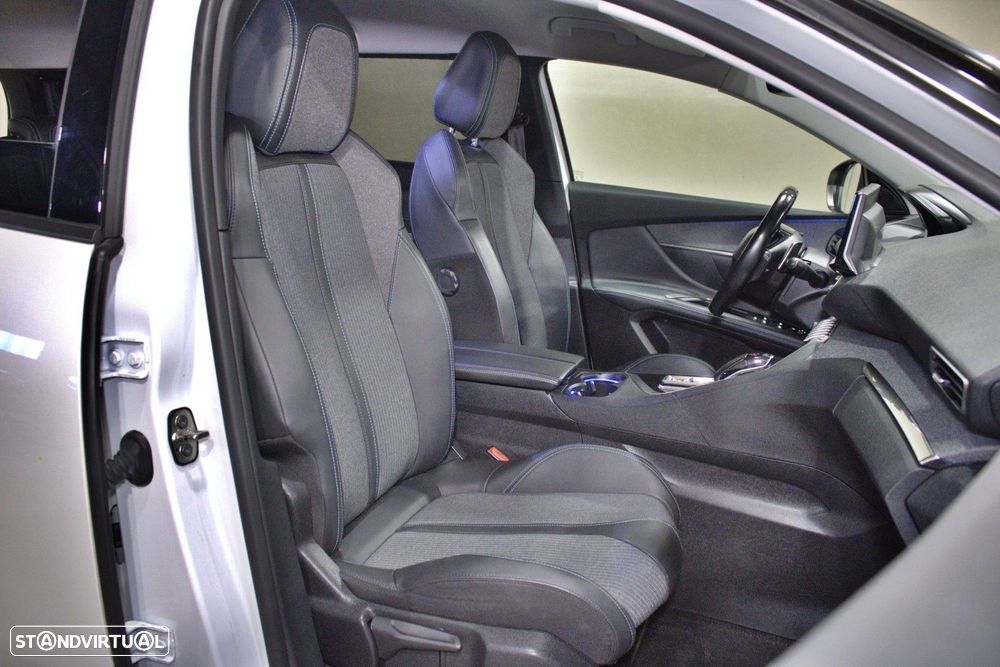 Peugeot 5008 1.5 BlueHDi Allure Pack EAT8 - 16