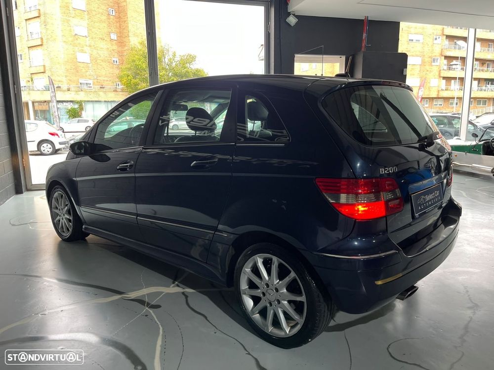 Mercedes-Benz B 200 CDi Autotronic - 7