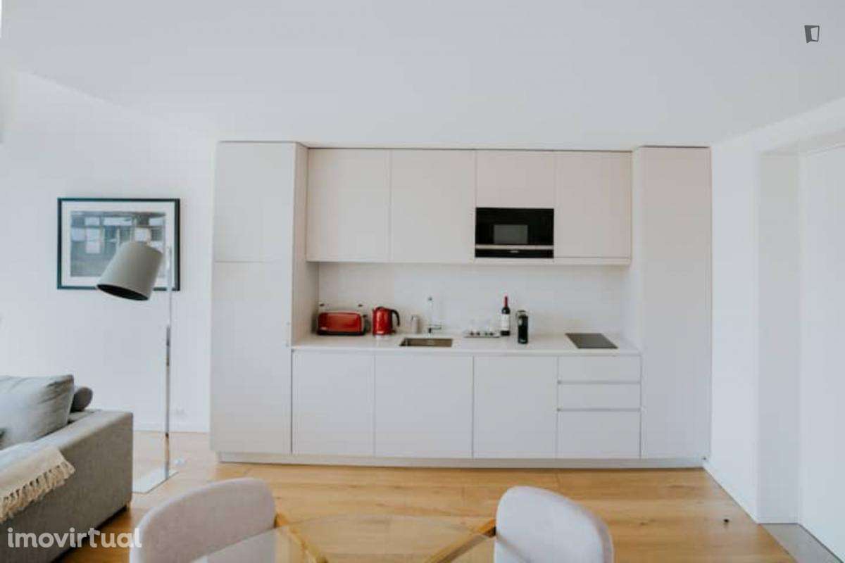 Estúdio - localizado em Santo Ildefonso Porto - Grande imagem: 3/12