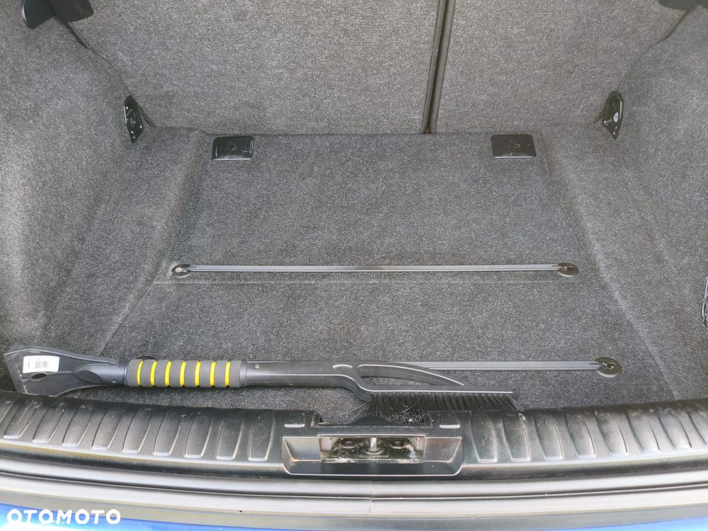 BMW Seria 1 118i - 18