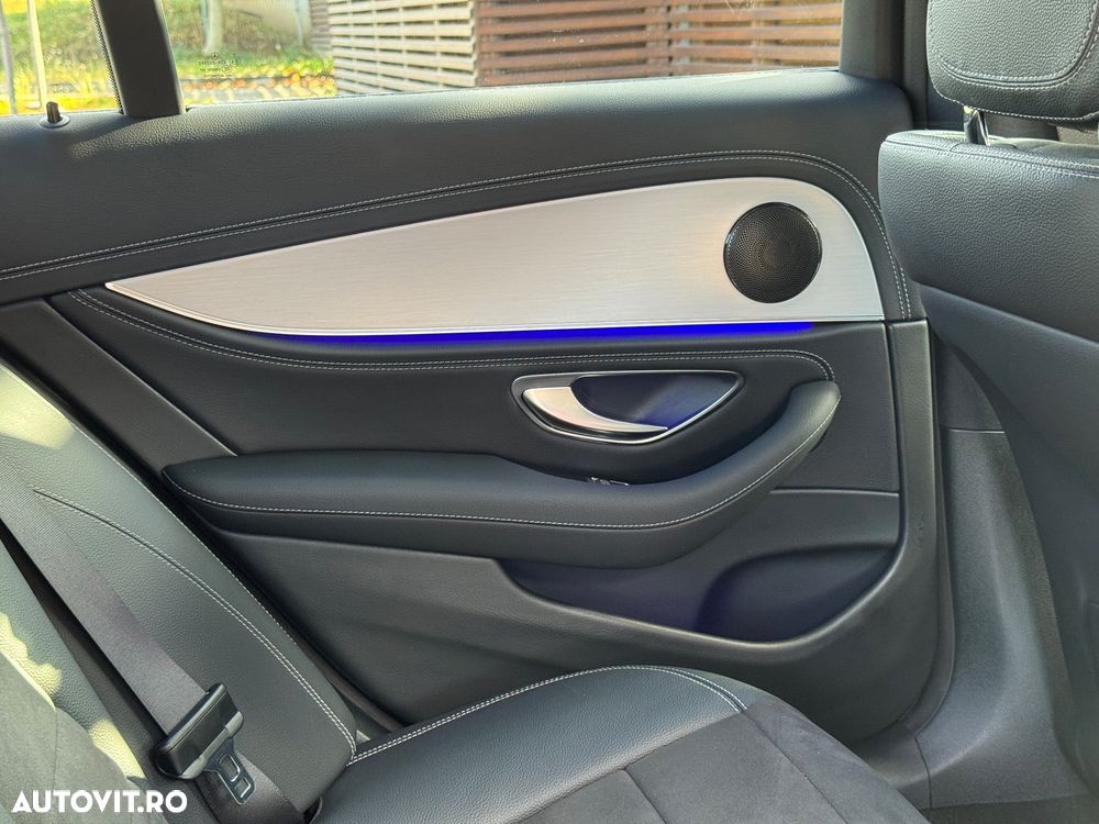 Mercedes-Benz E - 28