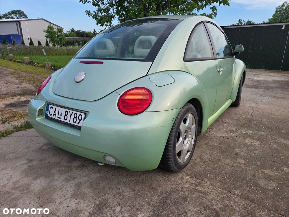 Volkswagen New Beetle - 3