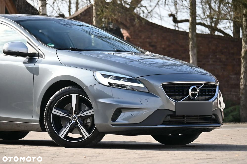 Volvo V40 D2 Geartronic RDesign - 11