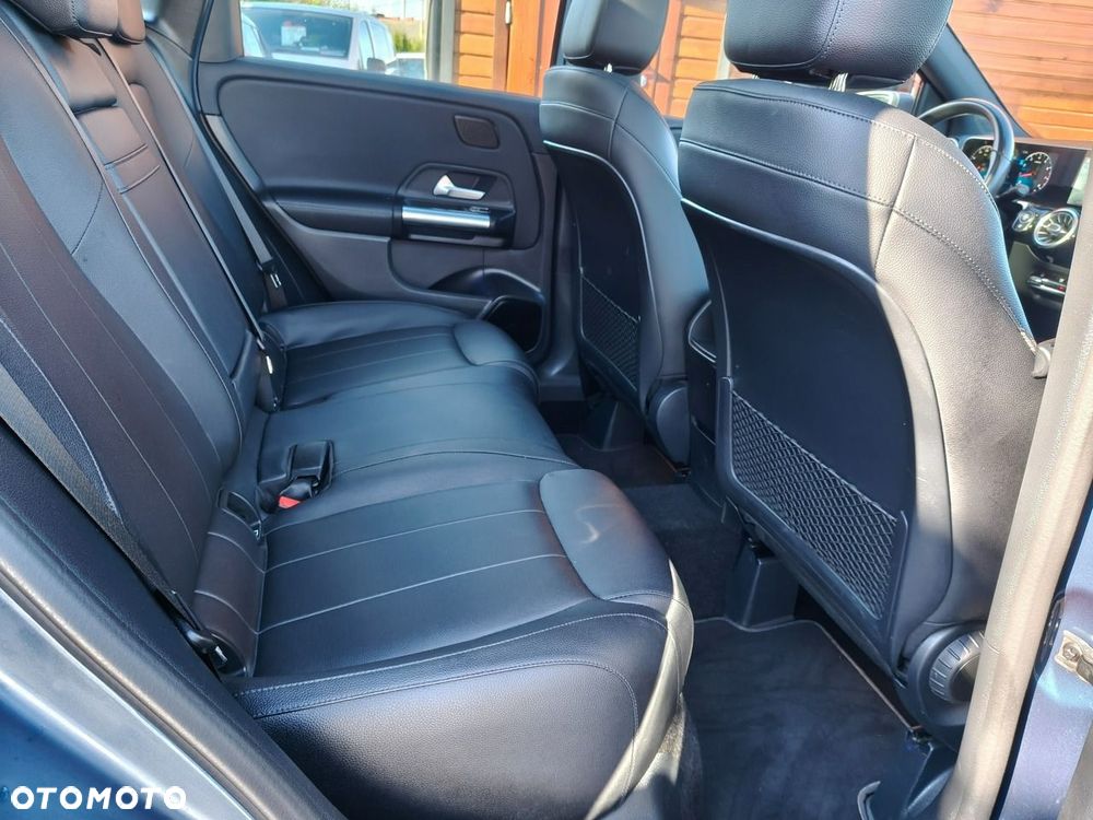 Mercedes-Benz Klasa B 200 7G-DCT Style - 28