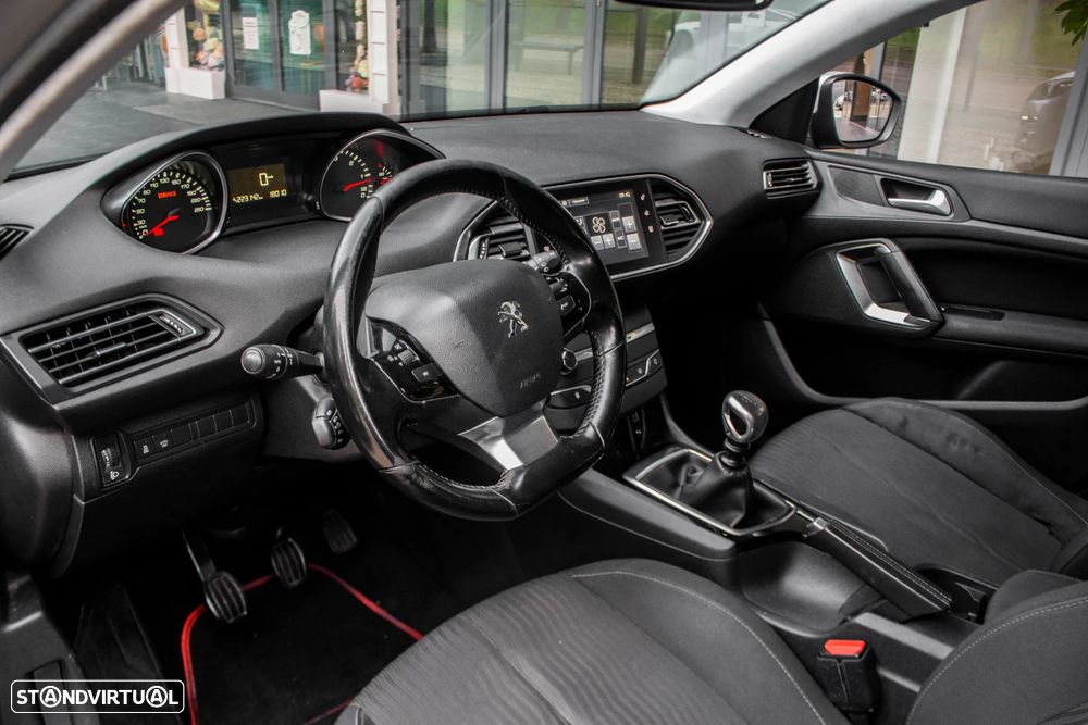 Peugeot 308 SW 1.6 BlueHDi Style - 18