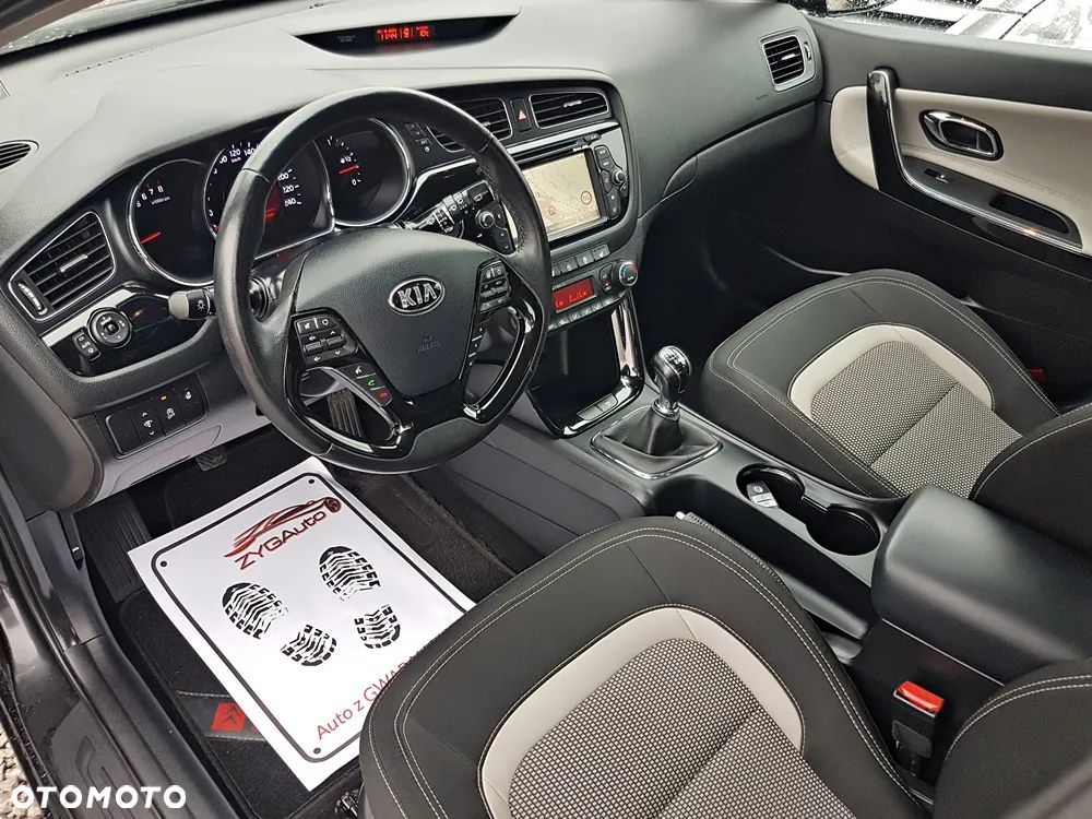 Kia Ceed 1.4 CVVT Attract - 11