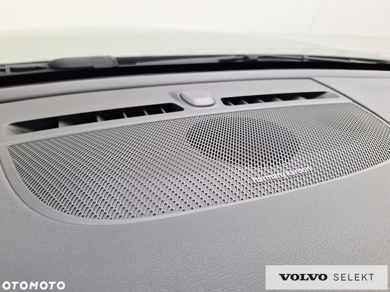 Volvo C40 - 28