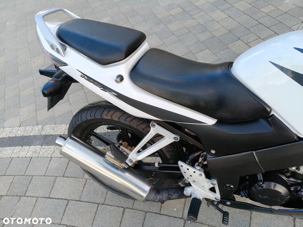 Honda CBR - 9