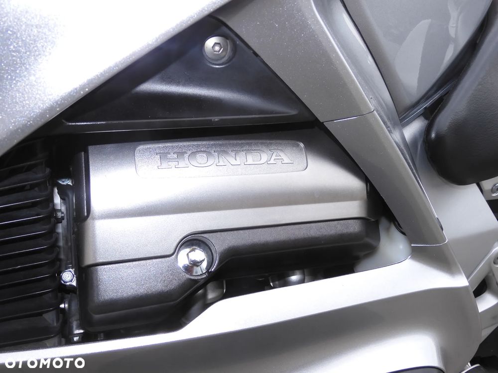 Honda ST - 38