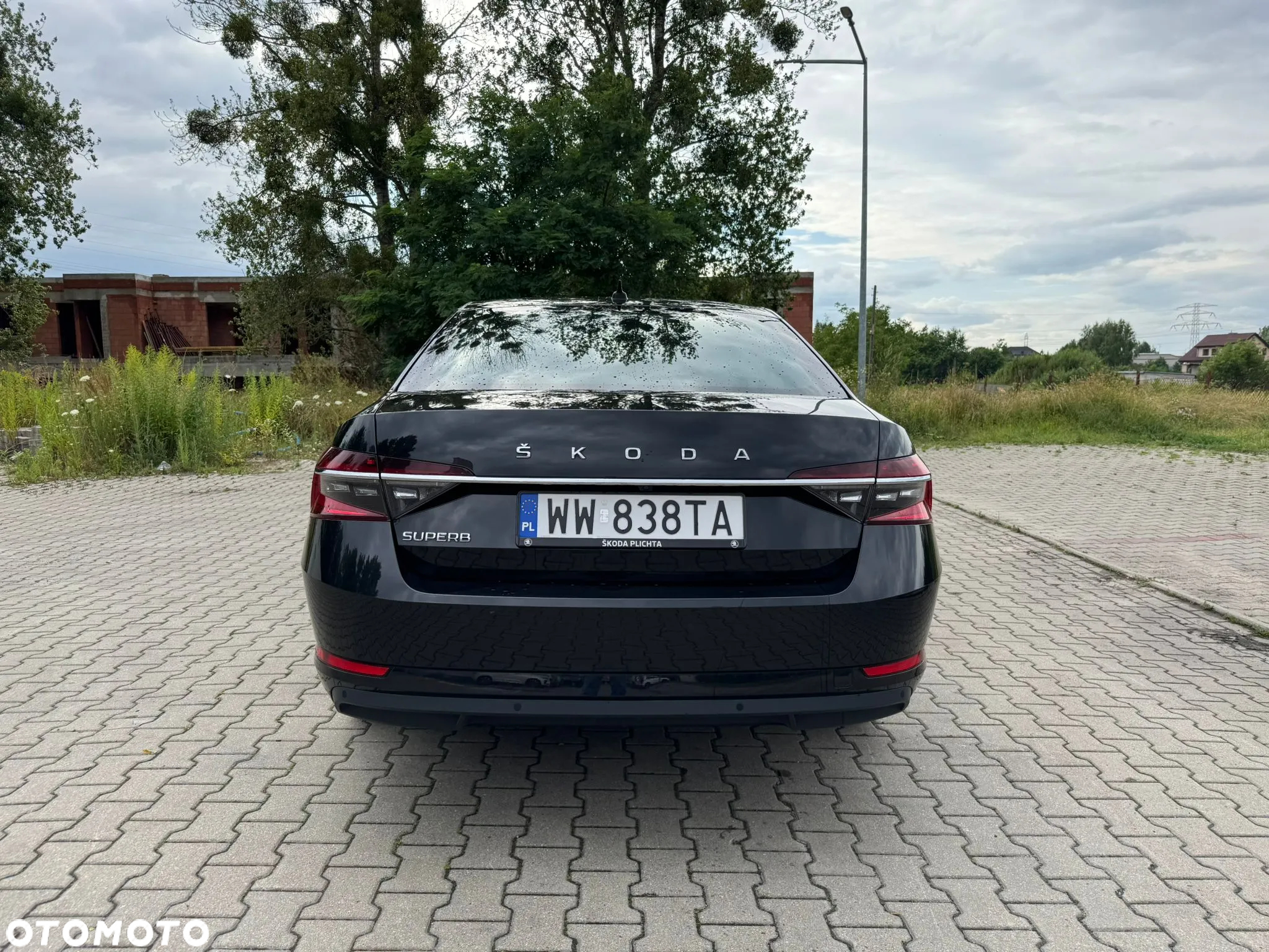 Skoda Superb 2.0 TDI SCR Style DSG - 4