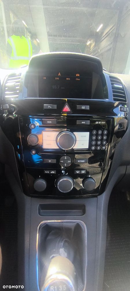 Opel Zafira 1.8 Cosmo - 12