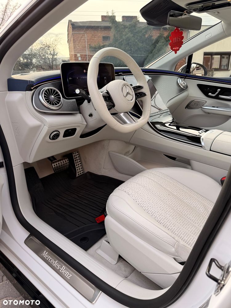 Mercedes-Benz EQE 350+ 90.5kWh AMG Line - 26