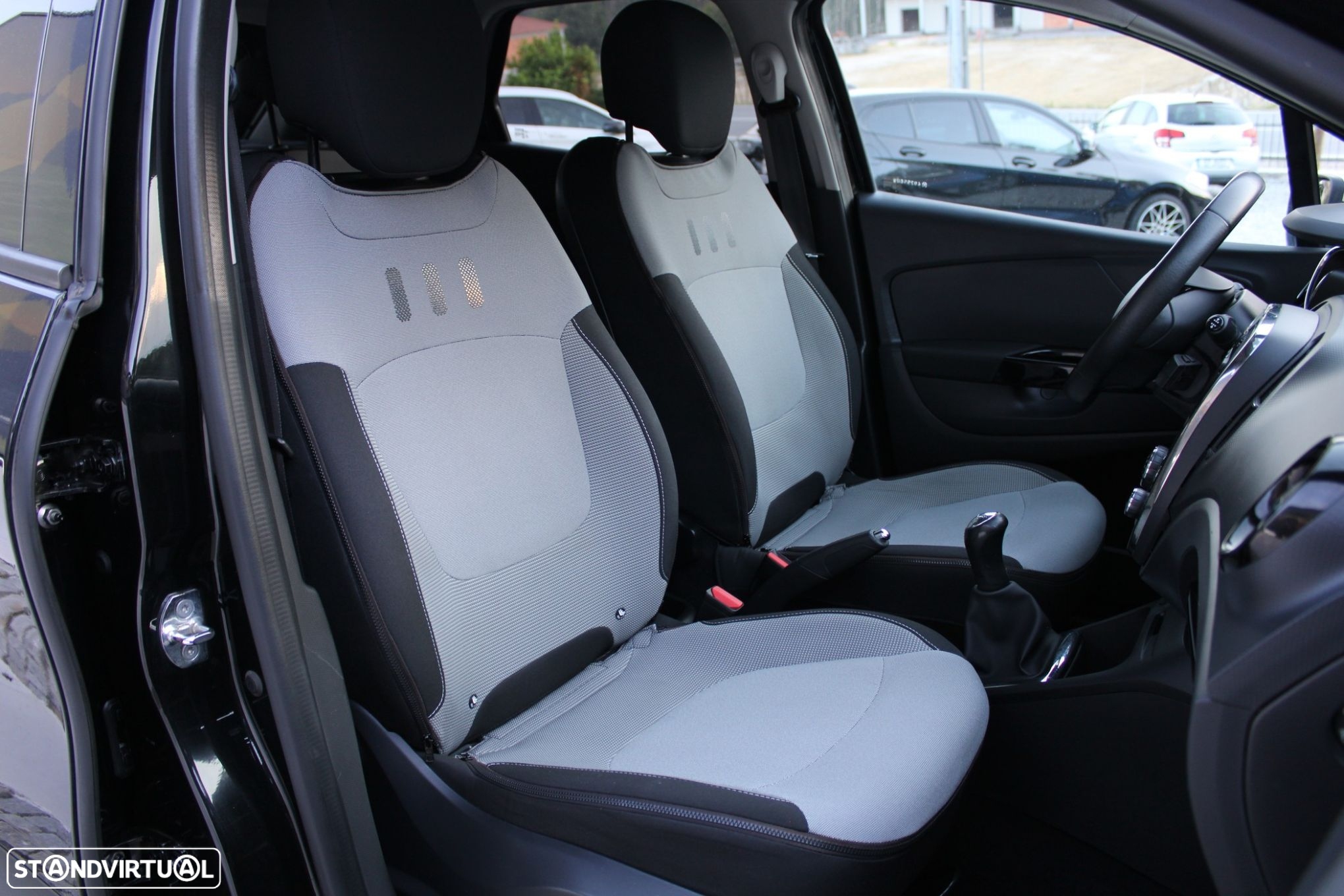 Renault Captur 1.5 dCi Exclusive - 8