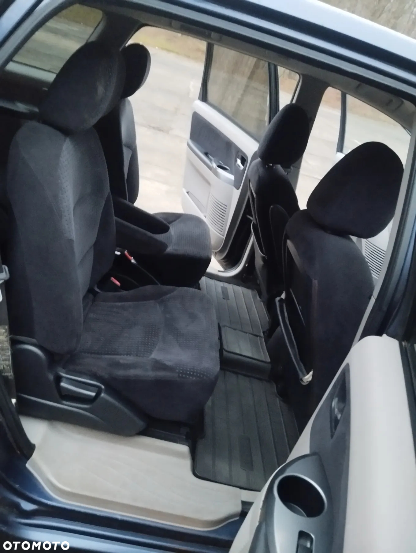 Mitsubishi Grandis 2.4 Automatik Invite - 15