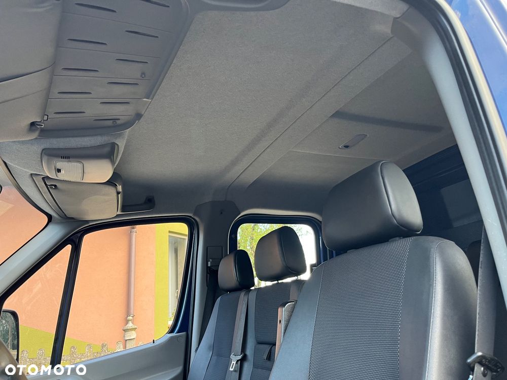 Mercedes-Benz SPRINTER - 18
