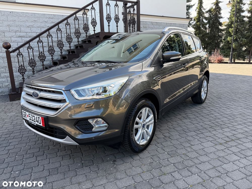 Ford Kuga 1.5 EcoBoost 2x4 Titanium - 3