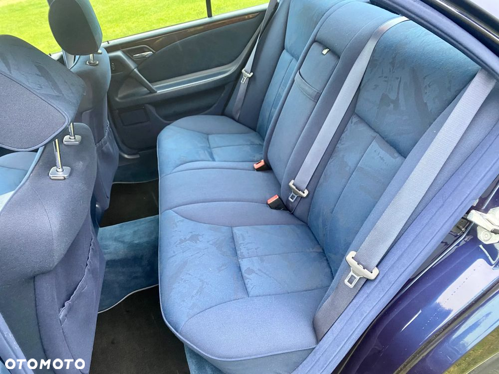 Mercedes-Benz Klasa E 320 Elegance - 6