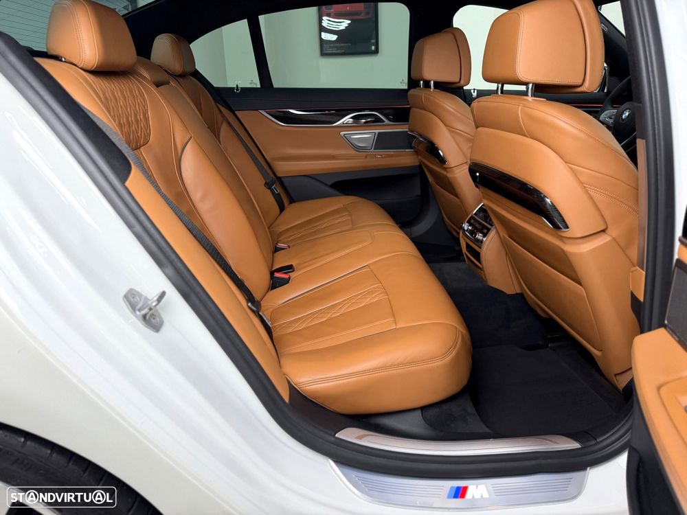 BMW 730 d xDrive Pack M - 25