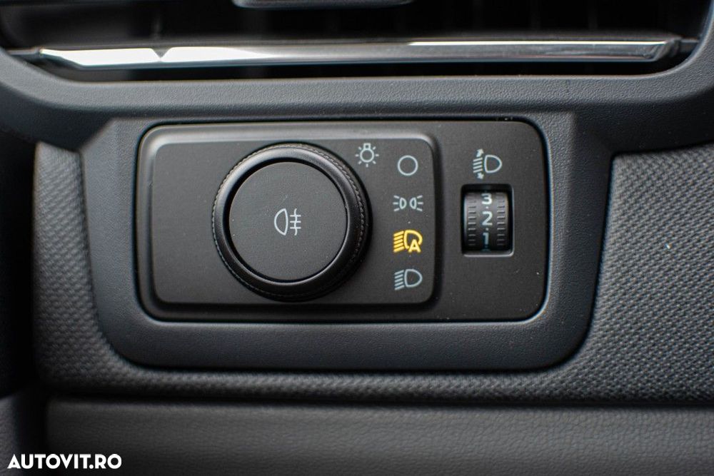 Ford Tourneo Custom - 18